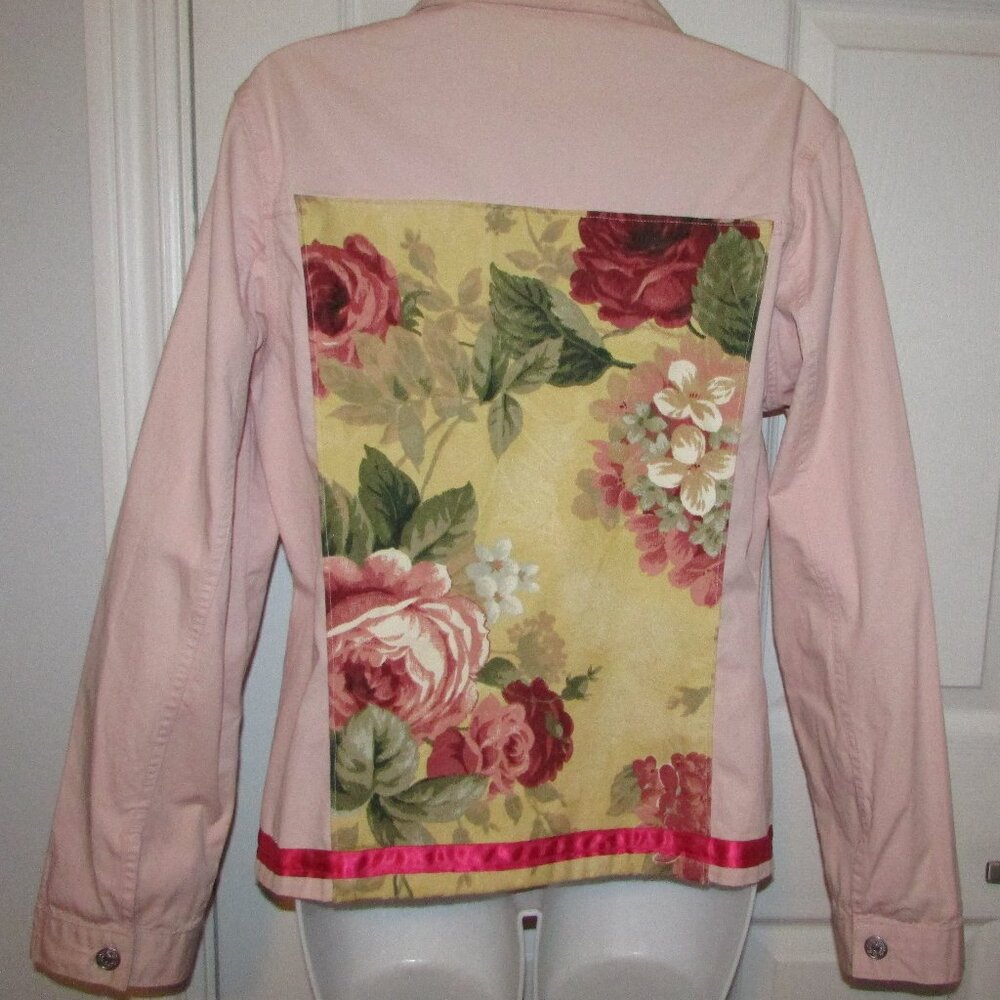 PRINTEMPS Pink Denim Customized Jacket - Picture 4 of 16